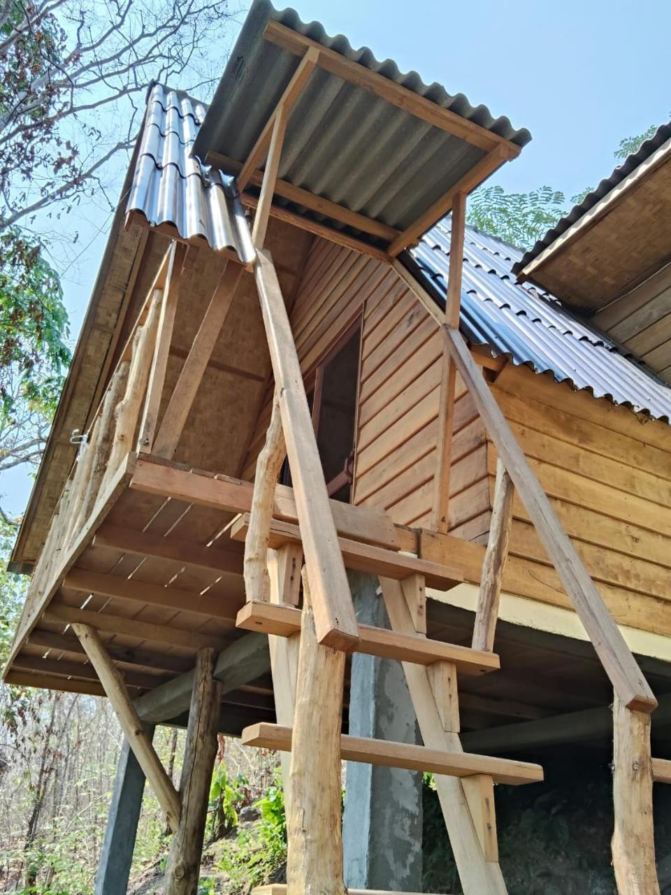 Fandee Island Treehouses & Ziplines - Tad Lo, Bolaven Loop Pakse Ban Kiangtat Exterior photo